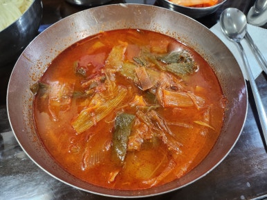 [삼각지 맛집] 문배동육칼 - 매콤하고 중독스러운 서울 육개장 맛집. 삼각지 맛집리스트 업데이트. 관련 이미지 2