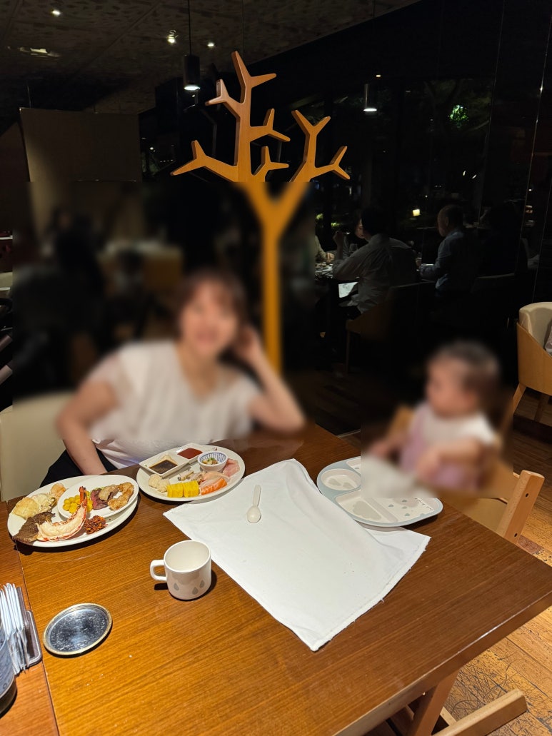 [롯데호텔서울] 라세느 - 뷔페는 먹고싶을 때 가야 제맛이지! 아내 생일 디너 뷔페 방문 후기. 트레비 클럽 쿠폰 사용. 관련 이미지 8