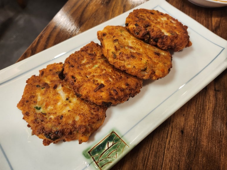 [공덕 청국장] 황금콩밭 - 미쉐린 청국장, 두부요리 맛집. 마포 애오개역 미슐랭 빕구르망 가족 모임 맛집 추천. 관련 이미지 12