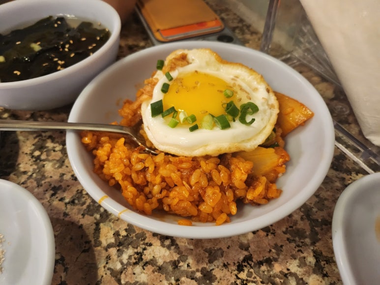 [남영동 소고기] 초원 - 우설, 등심주물럭, 김치볶음밥 줄서는 식당 맛집. 깔끔한 데이트코스 추천. 주차 팁. 관련 이미지 28