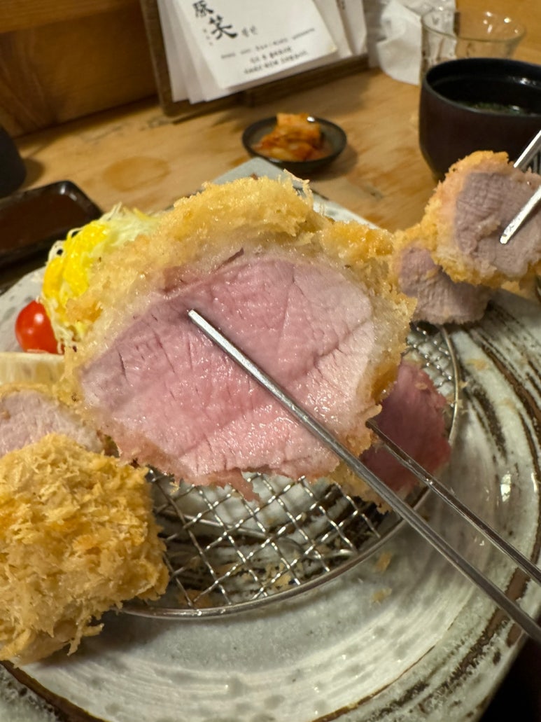 [광안리 민락동 맛집] 톤쇼우 광안점 - 전국구 프리미엄 돈카츠 맛집. 버크셔K특로스카츠와 히레카츠. 대기번호 200번 평일 저녁 후기. 관련 이미지 29