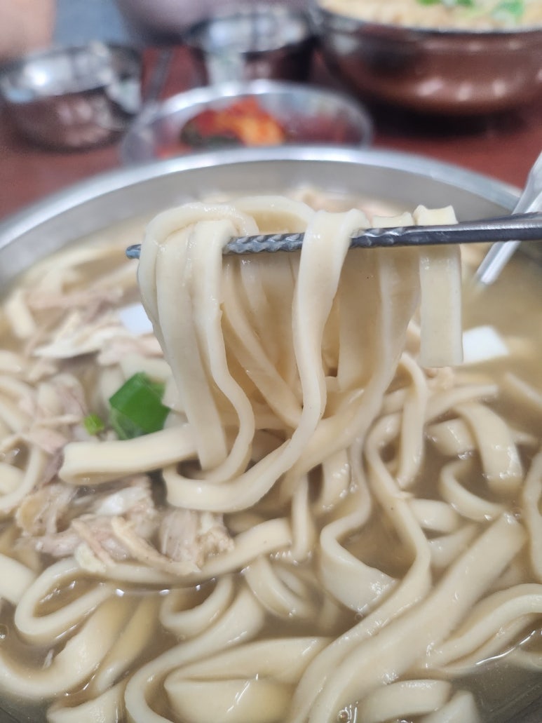 [청량리 맛집] 혜성칼국수 - 50년 넘는 유튜버 쯔양 칼국수 맛집! 닭칼국수와 멸치칼국수. 관련 이미지 12