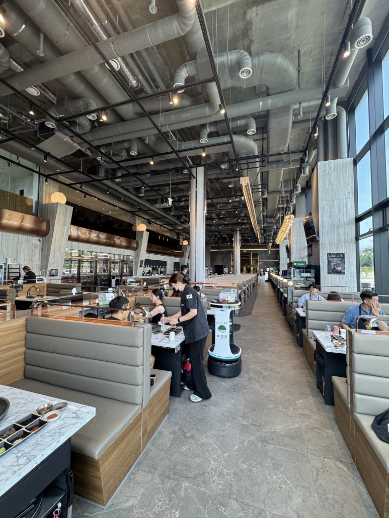 [Seogwipo Jungmun Restaurant] Sukseongdo Jungmun Branch — A Lunch Visit Without Waiting. Fully Equipped with Baby Chairs. Jung Yong-jin’s Jeju Pork Restaurant. image 11