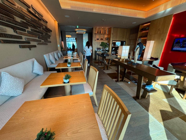 콘래드 도쿄 크리스마스 시즌 호캉스 - 롯데 힐튼 아너스 다이아몬드, 해피아워, 조식, 이그제큐티브 라운지, 수영장, 사우나. (1) 관련 이미지 15