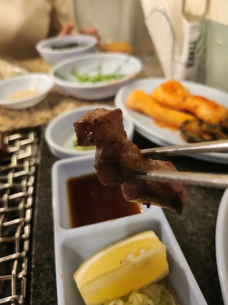 [남영동 소고기] 초원 - 우설, 등심주물럭, 김치볶음밥 줄서는 식당 맛집. 깔끔한 데이트코스 추천. 주차 팁. 관련 이미지 19