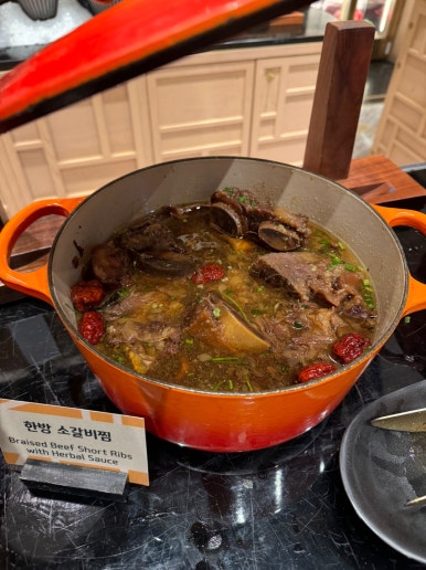 JW메리어트 제주 호캉스 - 신한 메리어트 본보이 카드 호텔 조식 5만원 할인 (조식숙제) 메뉴 추천. 아일랜드 키친 중식과 디너 뷔페까지. (2) 관련 이미지 49