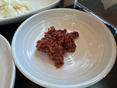 [워커힐 맛집] 천지연 (송도갈비) - 중독되는 양념돼지갈비 최애맛집. 반찬도 맛있어 가족모임 좋은 곳. 명절선물 정보. 관련 이미지 17