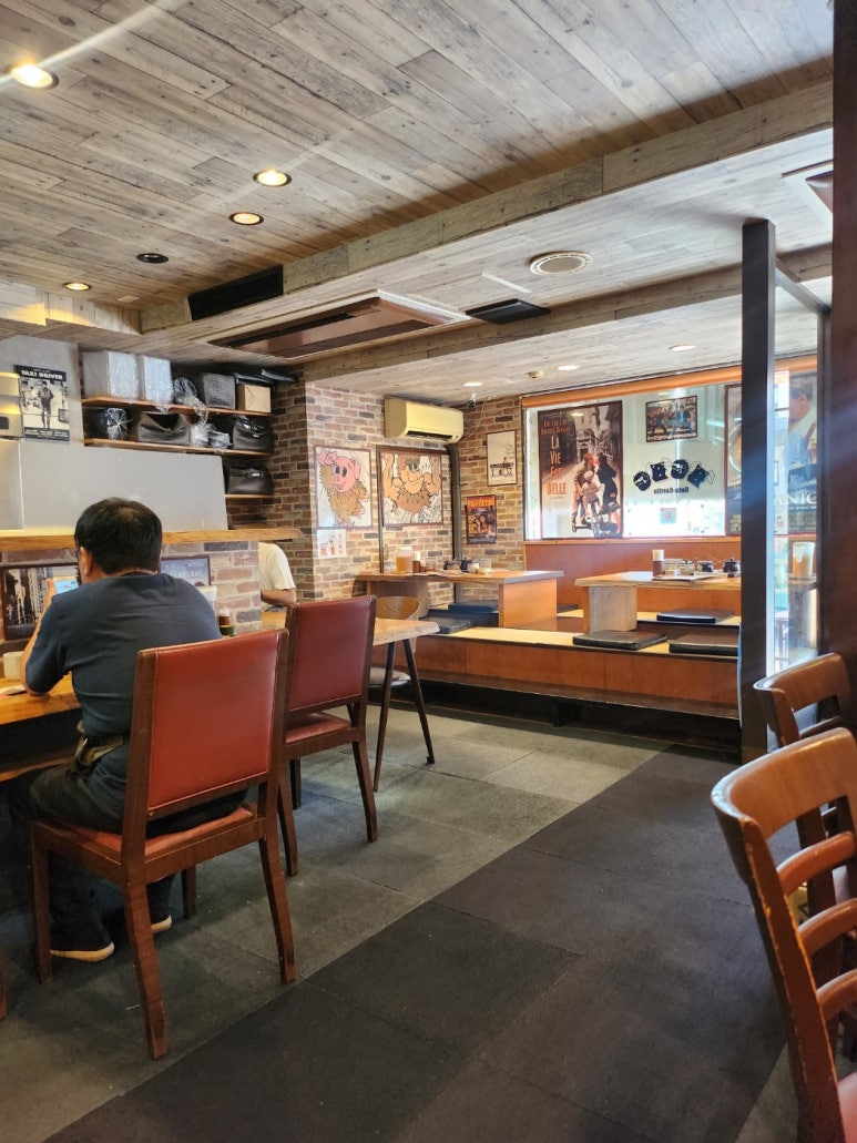 [교토 니조성 맛집] 부타 고릴라 본점 - 현지인 로컬 유명 교토 돈까스 맛집. 정말 맛있고 가격도 착함. 관련 이미지 3