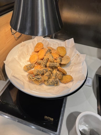 김포국제공항 스카이 허브 라운지. 국민카드 헤리티지 리저브로 동반2인까지 입장 가능!! 관련 이미지 9