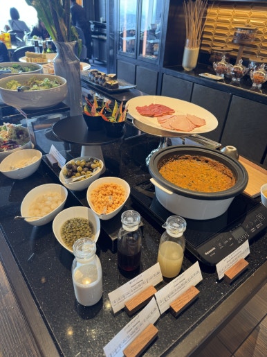 [The Ritz-Carlton, Tokyo] Afternoon tea and the club lounge — a somewhat disappointing self-paid review. Admission for two: 500,000 won. image 13