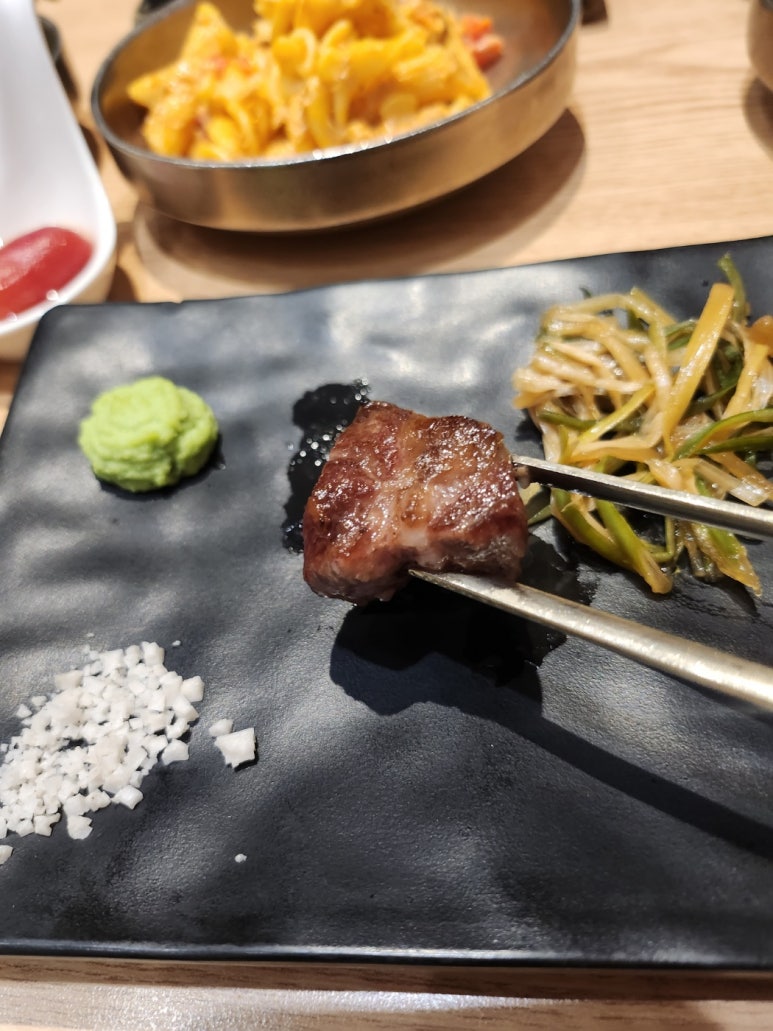 [역삼동 삼겹살 맛집] 돝고기506 - 룸예약 가능한 깔끔하고 맛있는 역삼역 모임맛집. 회식장소추천. 주차가능. 관련 이미지 12