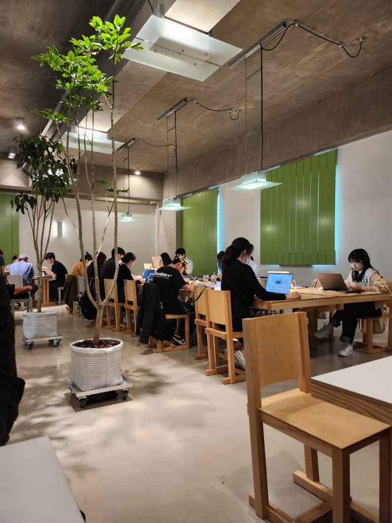 ★★★★★ [군자 카페] 보난자커피 군자 - 훌륭한 커피, 맛있는 디저트, 뷰가 좋은, 노트북 하기 좋은, 모임시 추천, 주차 가능. 관련 이미지 12