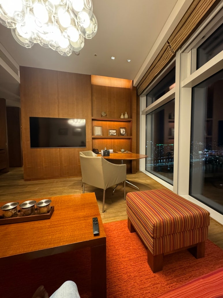 파크하얏트 부산 - 파크 이그제큐티브 마리나 스위트 & 스탠다드 룸 비교! 광안대교뷰, 조식, 수영장, 월드오브하얏트, GOH, 부산 5성호텔 비교&추천. 관련 이미지 27