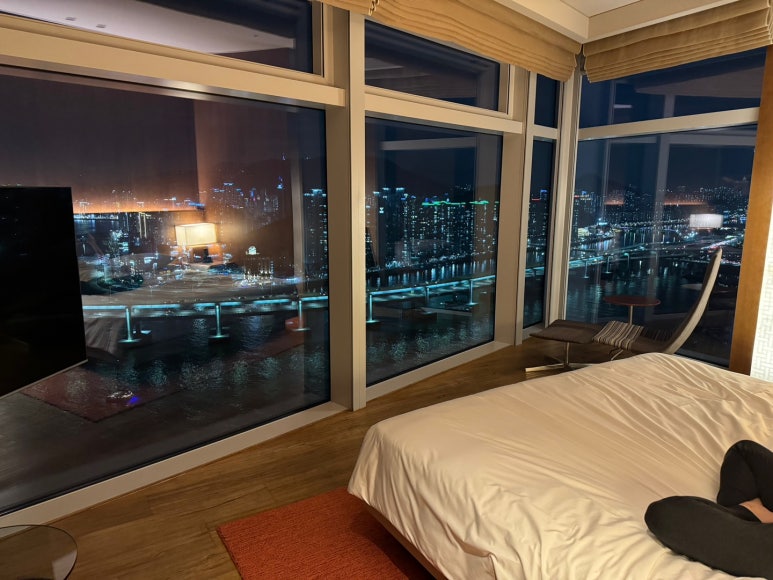 파크하얏트 부산 - 파크 이그제큐티브 마리나 스위트 & 스탠다드 룸 비교! 광안대교뷰, 조식, 수영장, 월드오브하얏트, GOH, 부산 5성호텔 비교&추천. 관련 이미지 36