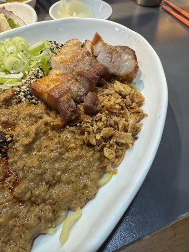 [신촌 맛집] 정육면체 신촌점 - 미쉐린 가이드 홍탕 우육면, 깨부수면, 유린기 내돈내산 솔직후기. 관련 이미지 16