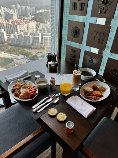 파크하얏트 부산 - 파크 이그제큐티브 마리나 스위트 & 스탠다드 룸 비교! 광안대교뷰, 조식, 수영장, 월드오브하얏트, GOH, 부산 5성호텔 비교&추천. 관련 이미지 2