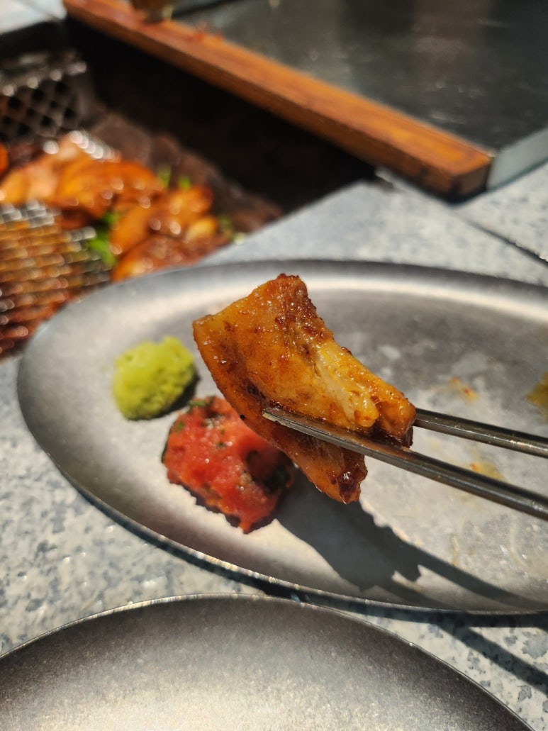 [이대서울병원 맛집] 산청숯불가든 - 마곡을 평정한 돼지고기 맛집. 메뉴를 정해드리겠습니다; 소금구이, 고초장구이 훌륭함. 주차가능. 관련 이미지 25