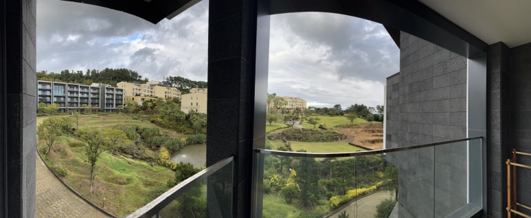 JW메리어트 제주 호캉스 - 신한 메리어트 본보이 ; 플래티넘 티어로 포인트숙박, 발렛주차, 야외수영장, 사우나, 조식숙제 후기. (1) 관련 이미지 20