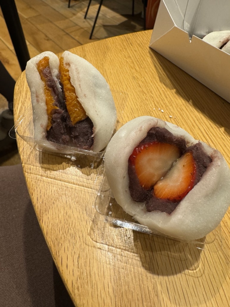 일본 도쿄 딸기 모찌 맛집 3대장 비교 호캉스 여행. 최고의 벤자이텐, 훌륭한 스즈카케 그리고 평범한 아케보노 센베이. 도쿄 디저트 맛집 추천. 관련 이미지 8