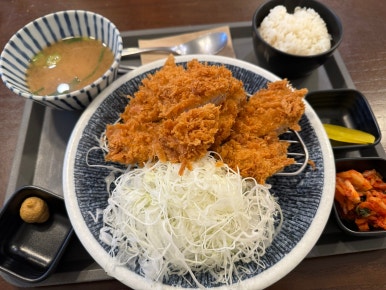 [서귀포 돈까스 맛집] 바삭 신서귀포점 - 제주여행 필수코스 생흑돼지돈까스. 진짜 바삭한 돈까스! 관련 이미지 2