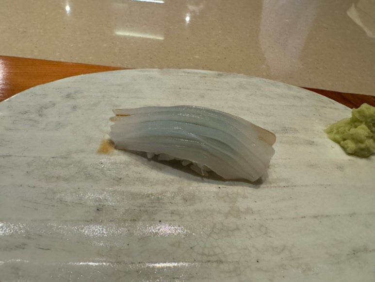 [그랜드 하얏트 서울] 카우리 - 스시조 뺨치는 최고의 디너 스시오마카세. 맛있는 스시는 배부르지 않는다. 현대카드 할인. 관련 이미지 35