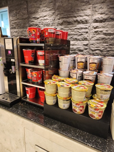 마티나골드 인천공항 제2터미널 위치/메뉴/가격/신용카드추천/콘센트 이용후기. 베브5 사용함. 만원의행복 행사중. 관련 이미지 21