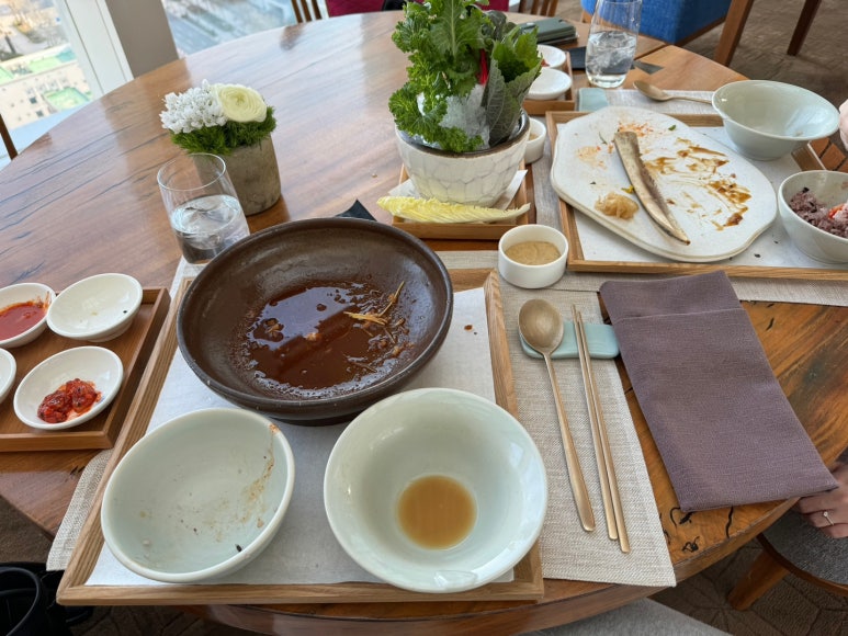 [파크 하얏트 서울] 더 라운지 - 모임하기 좋은 강남 한식 뷰맛집. 허니골드빙수. 현대카드 적립과 할인 팁. 관련 이미지 30