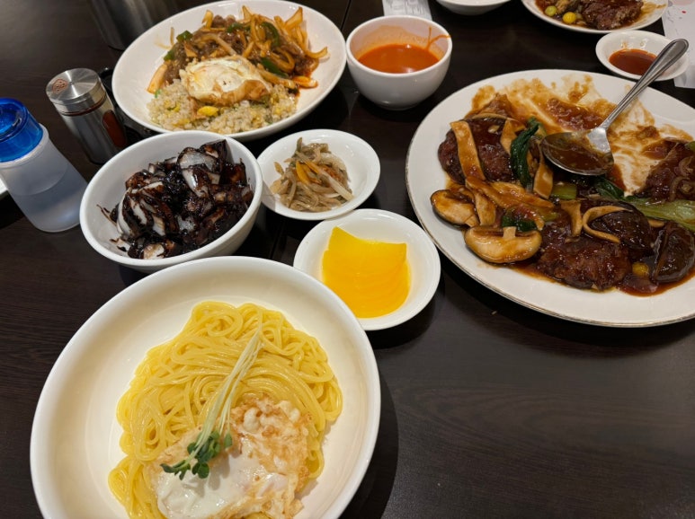 [논현동 맛집] 홍명 - 난자완스, 수제군만두, 간짜장, 잡채볶음밥 모두 다 맛있는 블루리본서베이 성시경 먹을텐데 중국집. 관련 이미지 29