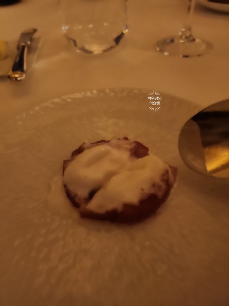 [롯데호텔서울 맛집] 피에르가니에르서울 -기념일에 추천하는 프렌치 레스토랑 디너코스. 발렛주차정보. 롯데호텔 트레비클럽 이용해서 싸게 먹자!!! 관련 이미지 25