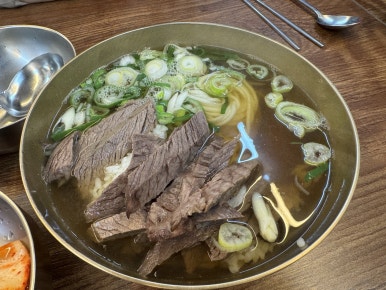 [을지로 한우곰탕] 애성회관한우곰탕 - 히든메뉴 특특 사이즈 한우곰탕. 서울 북창동 블루리본서베이 곰탕 1티어 맛집. 관련 이미지 1