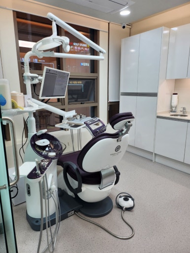 연세라곰치과 - 치과의사 국가고시 수석 출신 교정과 원장님이 직접 진료하는 풍무동 치과 추천! 관련 이미지 17