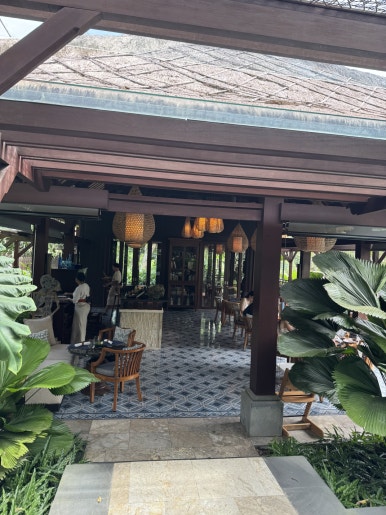 [만다파 리츠칼튼 리저브 2편] 메인풀, 온수풀 (숨겨져있음!!), 사우나 등등 주변을 둘러보기!! 관련 이미지 5