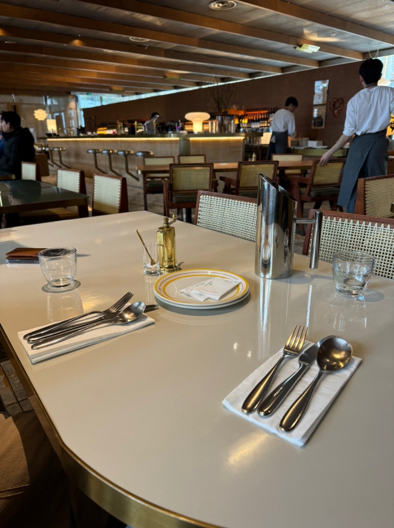 [역삼동 맛집] 빌즈 강남 - 호주식 브런치 소개팅 장소 추천. 주차 편한 리코타 핫케이크, 까르보나라 맛집. 관련 이미지 10