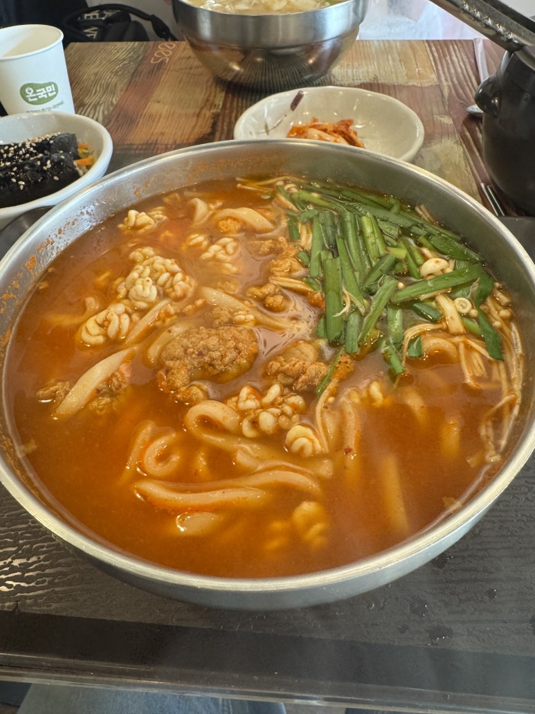 [목동 맛집] 목동백년국수 - 수제비, 알고니칼국수, 꼬마김밥 블루리본서베이 맛집 후기. 관련 이미지 3