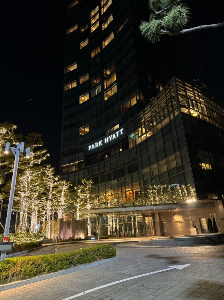 파크하얏트 부산 - 파크 이그제큐티브 마리나 스위트 & 스탠다드 룸 비교! 광안대교뷰, 조식, 수영장, 월드오브하얏트, GOH, 부산 5성호텔 비교&추천. 관련 이미지 3