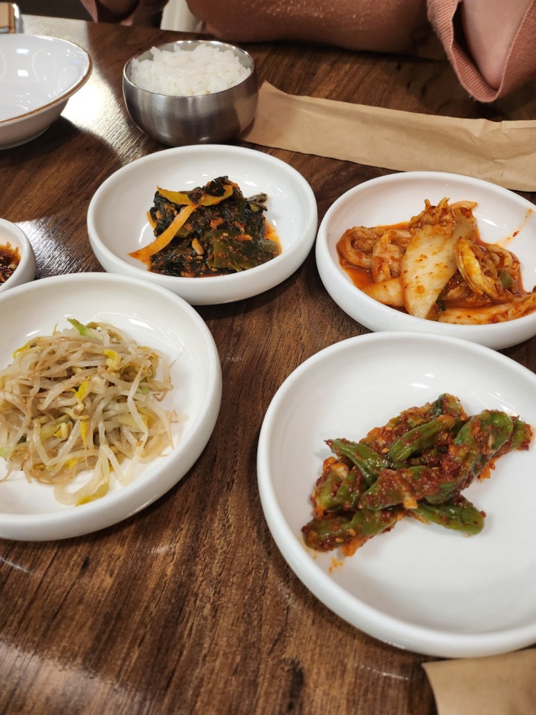 [공덕 청국장] 황금콩밭 - 미쉐린 청국장, 두부요리 맛집. 마포 애오개역 미슐랭 빕구르망 가족 모임 맛집 추천. 관련 이미지 9