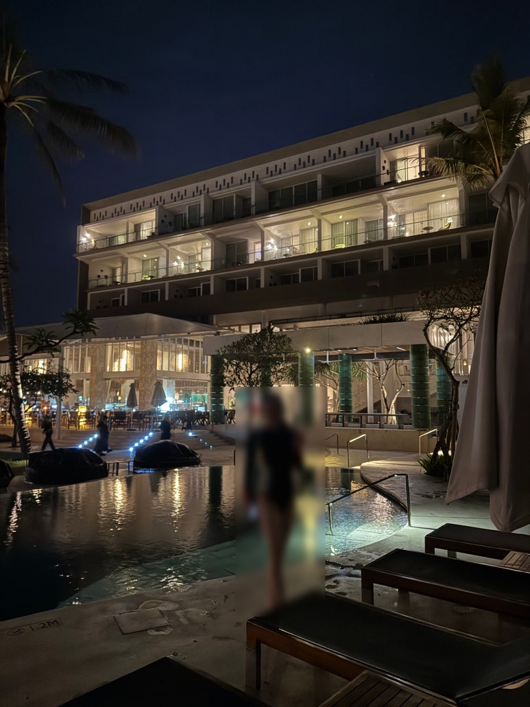 W 발리 스미냑 1편 - 킹베드 오아시스 빌라 둘러보기! 플래티넘 업그레이드 후기. 관련 이미지 40