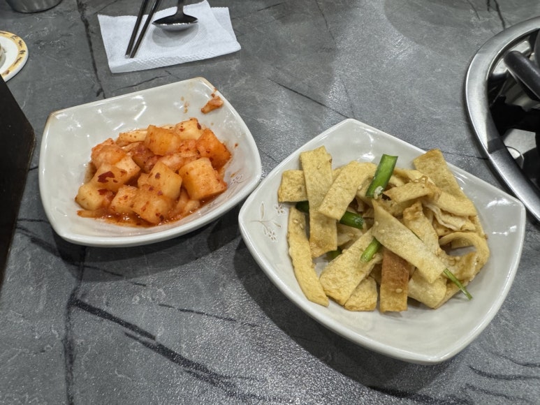 [신사역 맛집] 송탄부대찌개 - 24시간 영업하는 강남 연예인 부대찌개 맛집. 발렛주차가능. 관련 이미지 11