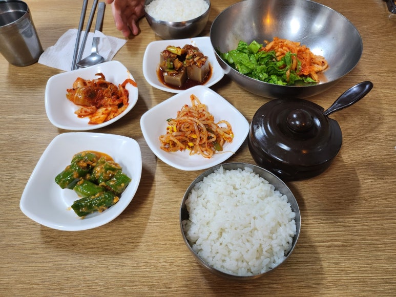 [삼각지 맛집] 진미식당 - 콩국수, 청국장, 오징어볶음 백반집. 백년가게 & 성시경 먹을텐데. 주차팁. 관련 이미지 8