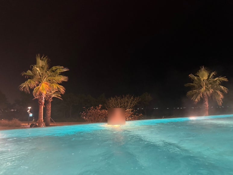 현대카드 호텔위크07 - 파르나스 호텔 제주 디럭스 킹 후기. 콘페티 조식과 중식 비교. 제주 최고의 풀장 인피니티풀 낮과 야경! (1) 관련 이미지 32