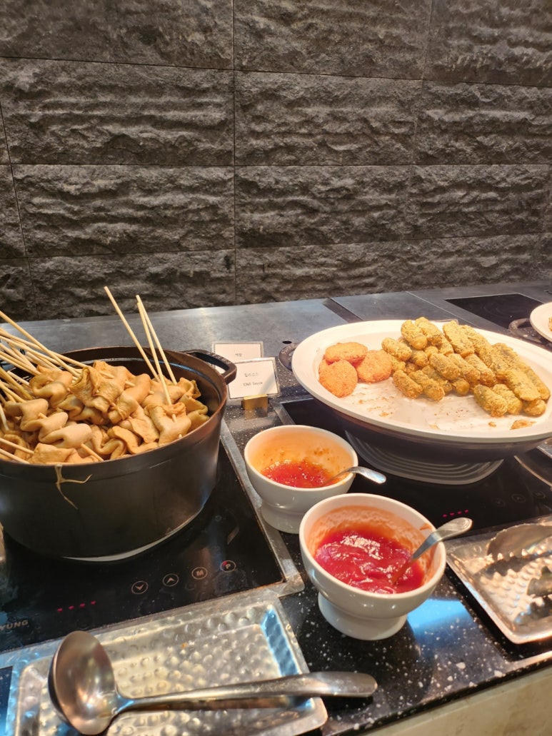 마티나골드 인천공항 제2터미널 위치/메뉴/가격/신용카드추천/콘센트 이용후기. 베브5 사용함. 만원의행복 행사중. 관련 이미지 16