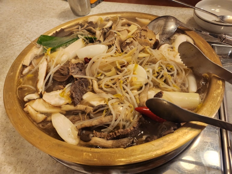 [을지로 한우어복쟁반] 남포면옥 - 미쉐린가이드 이북식 어복쟁반(소) 대통령 맛집. 45년된 수요미식회 전통의 맛집! 주차팁. 관련 이미지 12