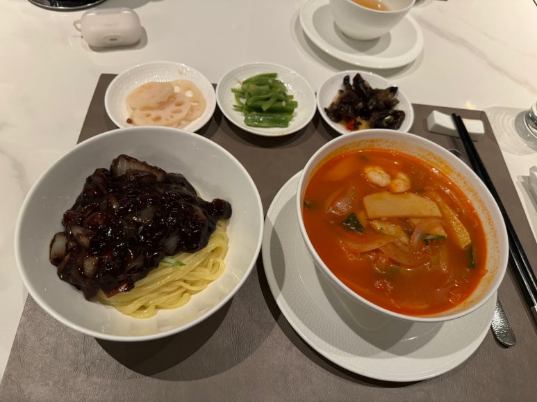 [조선팰리스 맛집] 더그레이트 홍연 - 최고의 북경오리 맛집. 유유안, 쥬에와 비교! 역삼역 가족모임 장소추천. 클럽조선 멤버십 활용하기. 관련 이미지 25