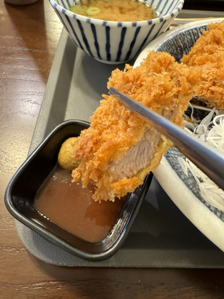 [서귀포 돈까스 맛집] 바삭 신서귀포점 - 제주여행 필수코스 생흑돼지돈까스. 진짜 바삭한 돈까스! 관련 이미지 13