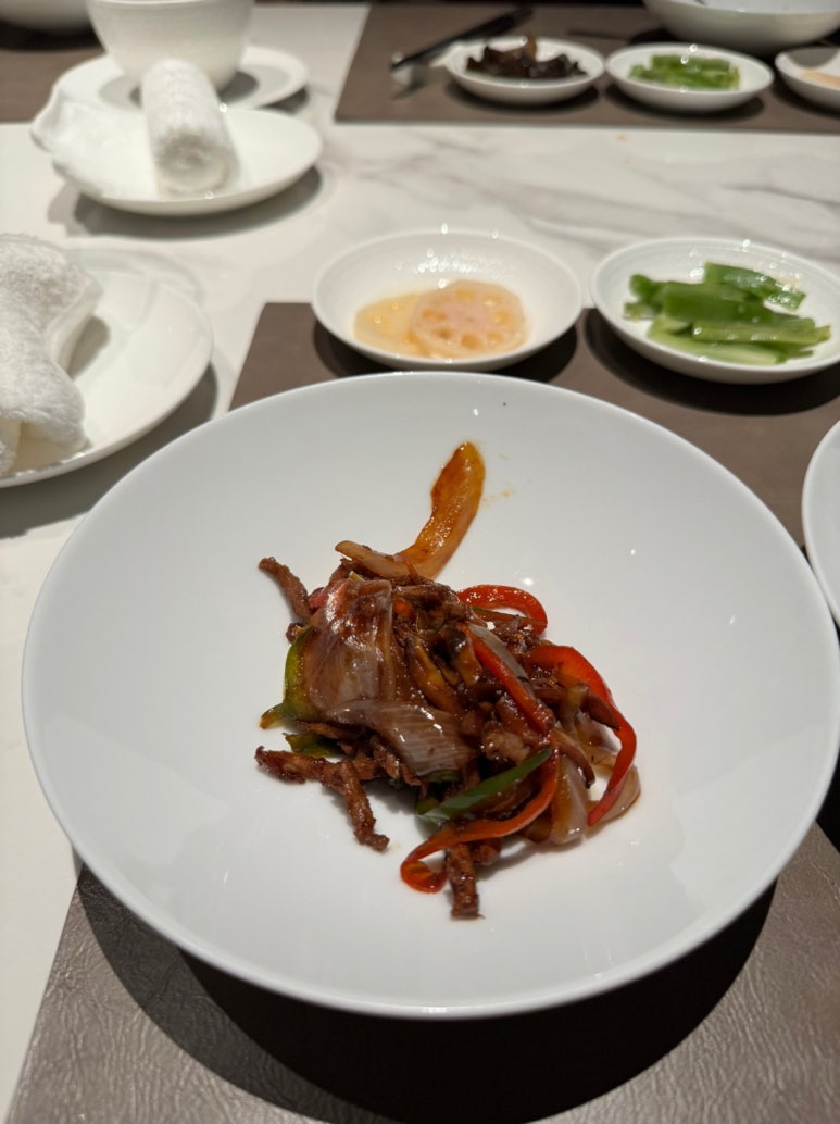 [조선팰리스 맛집] 더그레이트 홍연 - 최고의 북경오리 맛집. 유유안, 쥬에와 비교! 역삼역 가족모임 장소추천. 클럽조선 멤버십 활용하기. 관련 이미지 17