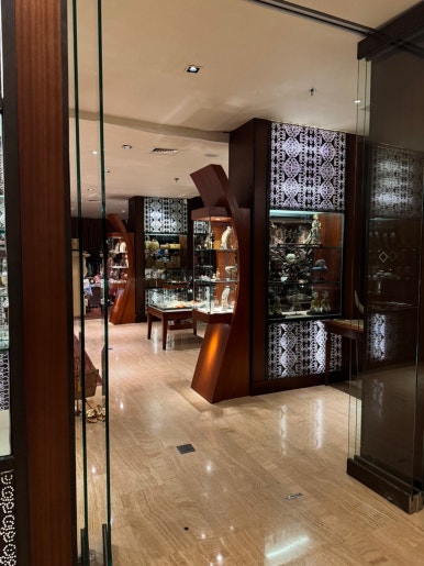 세인트레지스 발리 - 플래티넘 풀빌라 스위트 업그레이드 후기. 신혼여행 호텔 추천. 프라이빗 해변, 라군, 밤공연, 조식, 디너. 관련 이미지 13