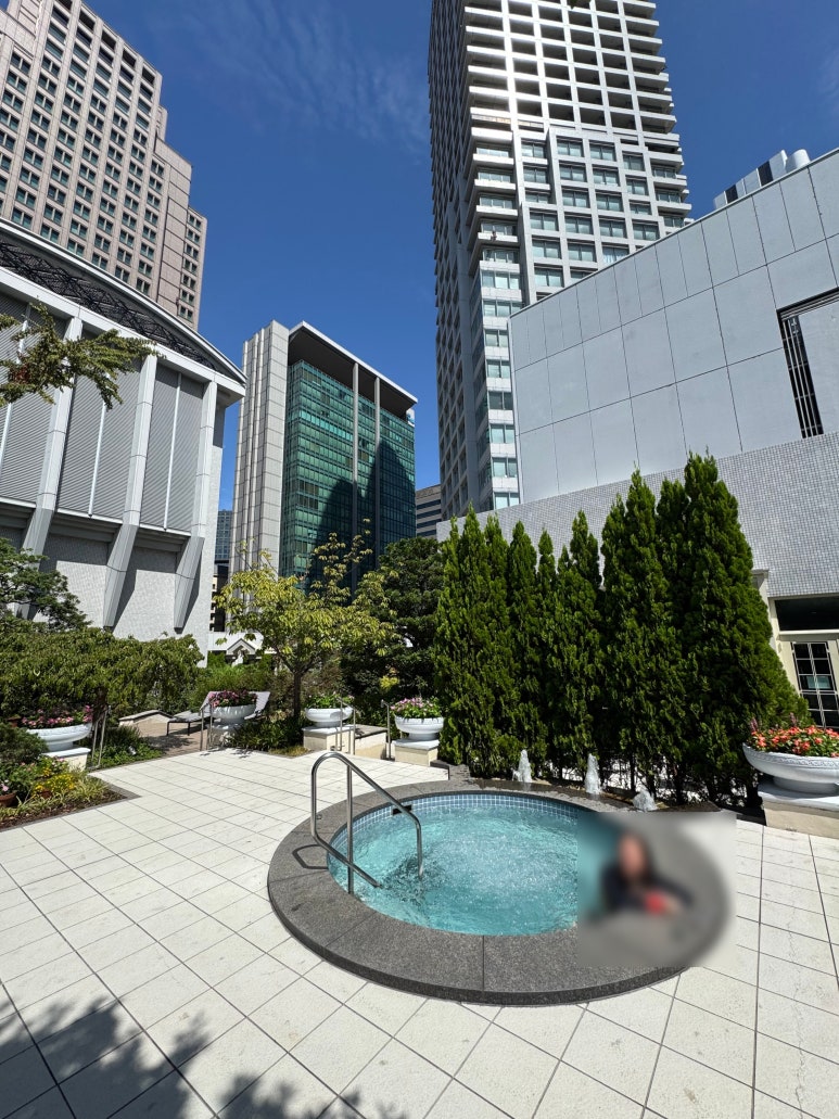 더 리츠칼튼 오사카 1편 - 품격있는 호텔의 진수. 메리어트 룸업그레이드. 수영장과 조식 후기. 관련 이미지 52