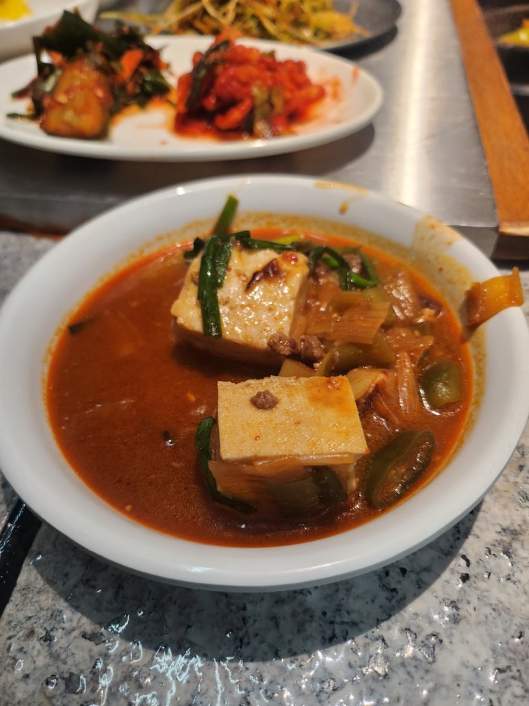 [이대서울병원 맛집] 산청숯불가든 - 마곡을 평정한 돼지고기 맛집. 메뉴를 정해드리겠습니다; 소금구이, 고초장구이 훌륭함. 주차가능. 관련 이미지 26