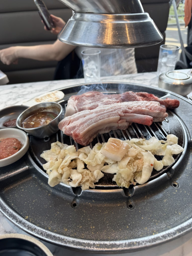[Seogwipo Jungmun Restaurant] Sukseongdo Jungmun Branch — A Lunch Visit Without Waiting. Fully Equipped with Baby Chairs. Jung Yong-jin’s Jeju Pork Restaurant. image 19