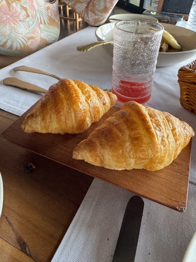 불가리 발리 2편 - 베이비시터가 있는 발리 풀빌라. 야외수영장, 조식, 레스토랑 후기. 관련 이미지 19